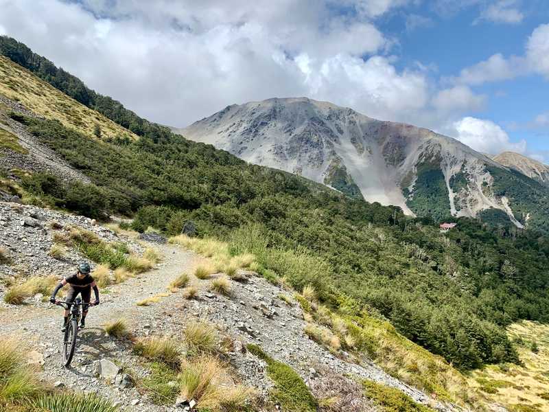 Three weeks mountain biking New Zealand by campervan